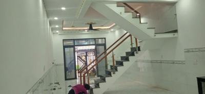 Cầu thang kính Biên Hòa 18