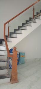 Cầu thang kính Biên Hòa 21