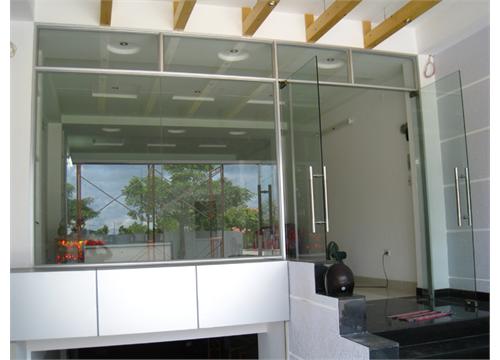 Cửa kính bản lề sàn 08