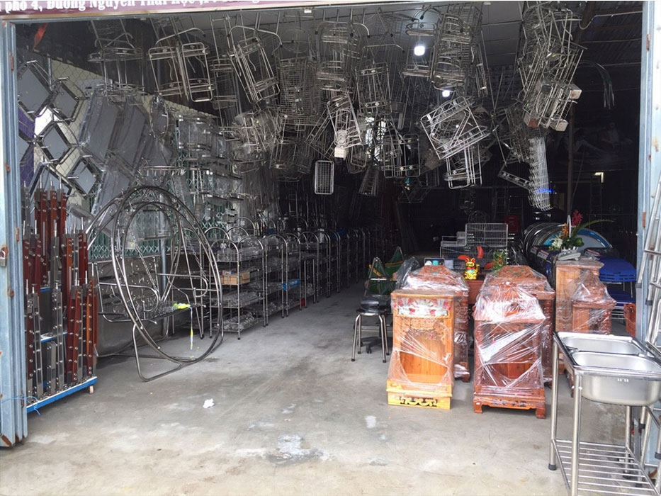 Kệ, đế để bình nước